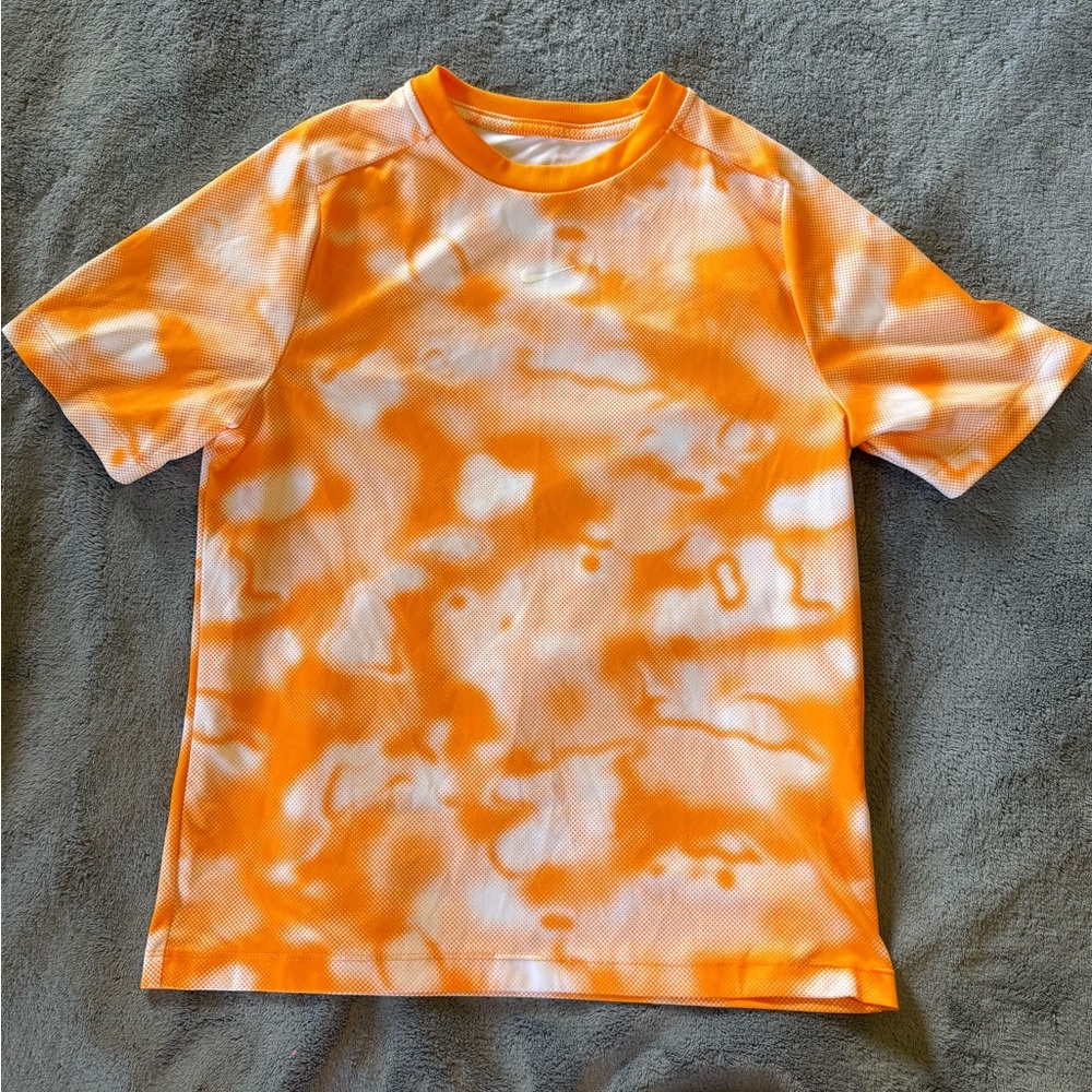 Boys Large Nike Orange and White Dri-FIT Athletic Tee